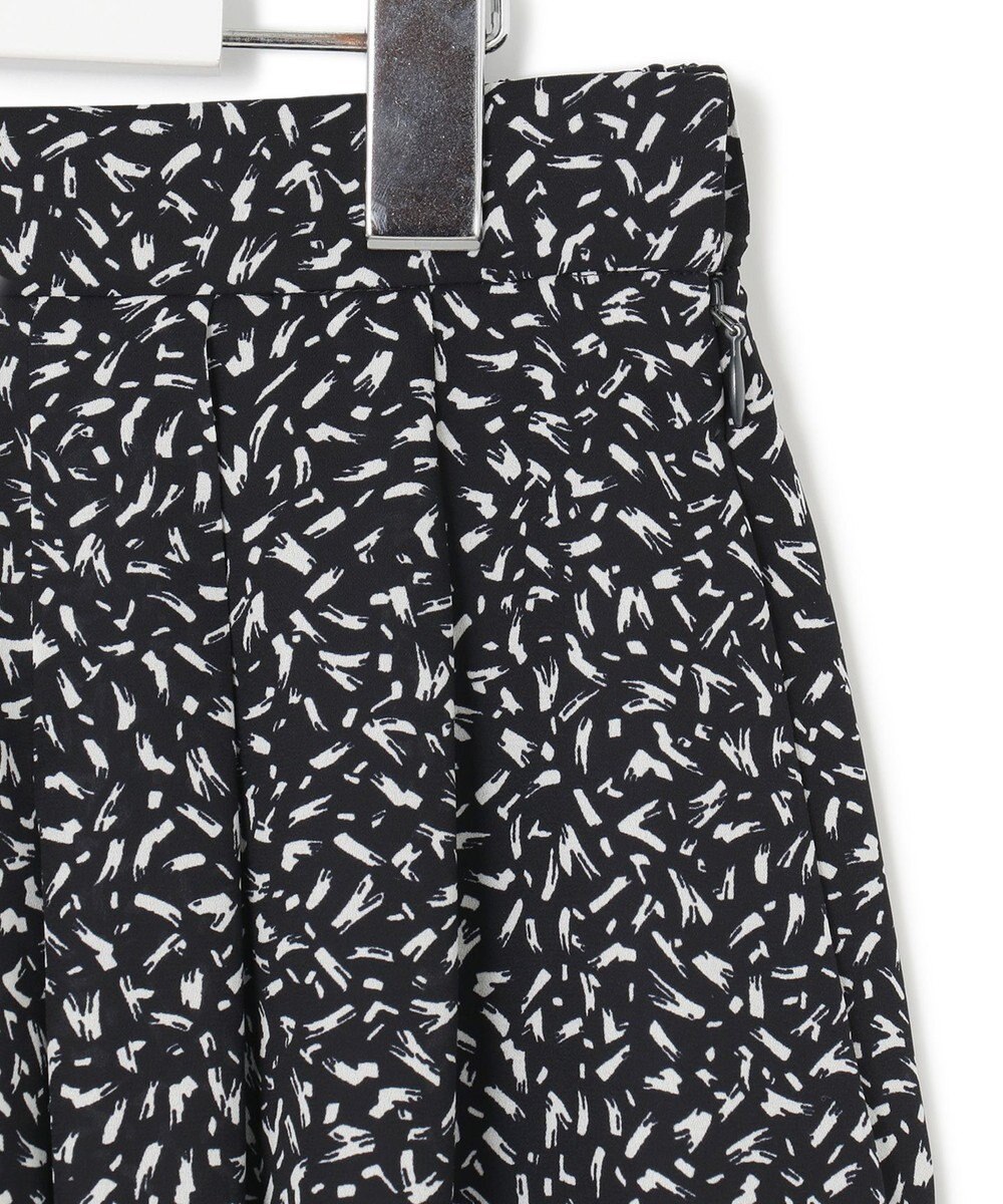 23区 S 【接触冷感/吸水速乾】ペインティングプリント スカート 