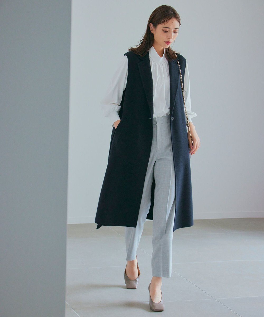 23区 クリアウールサキソニー テーパードパンツ 