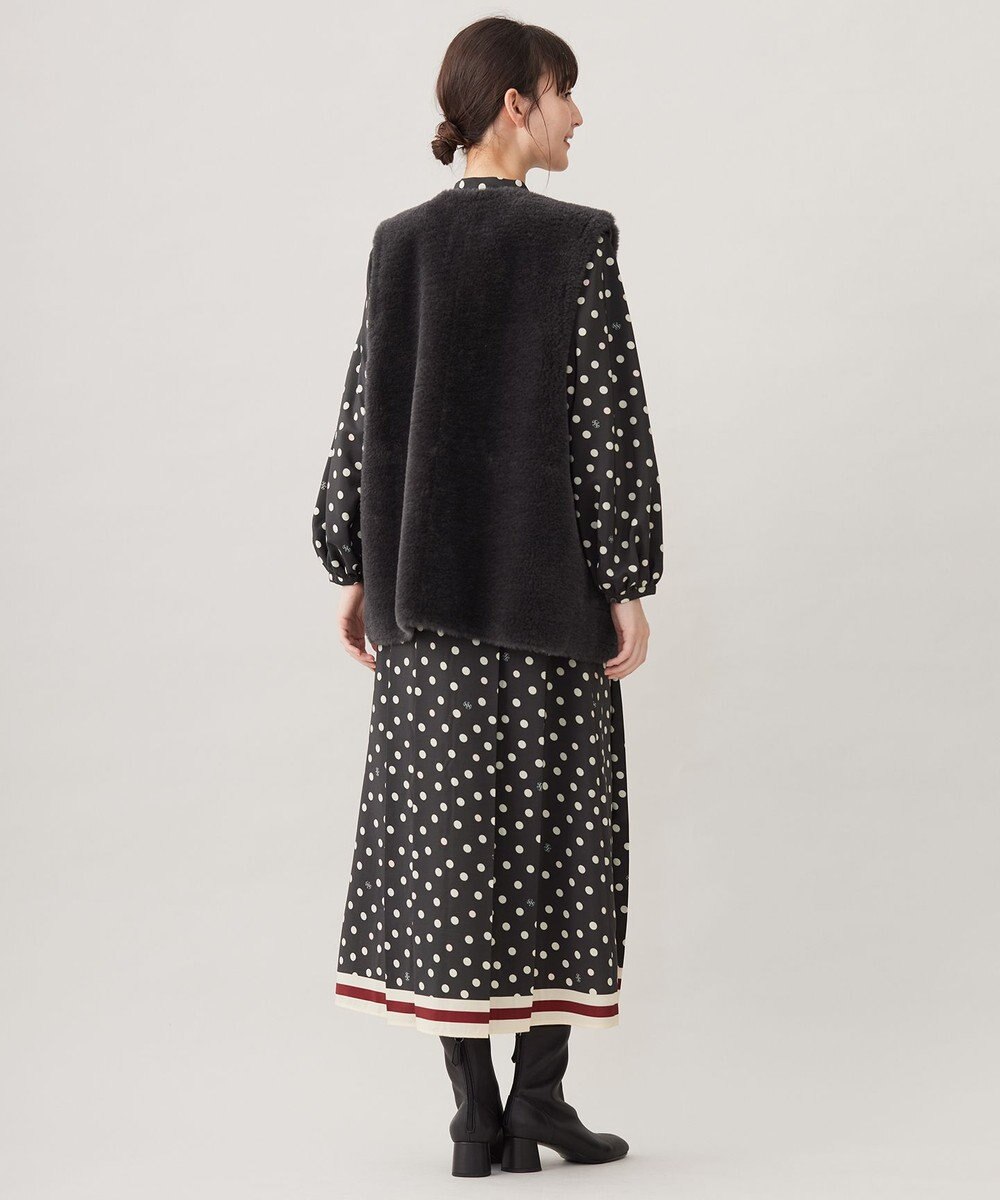 自由区 リバーシブルエコメリノムートン ジレ 