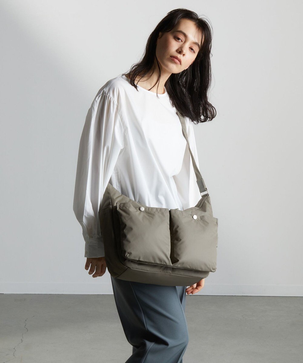 Y'SACCS ダブルホックポケットショルダー　Mサイズ 