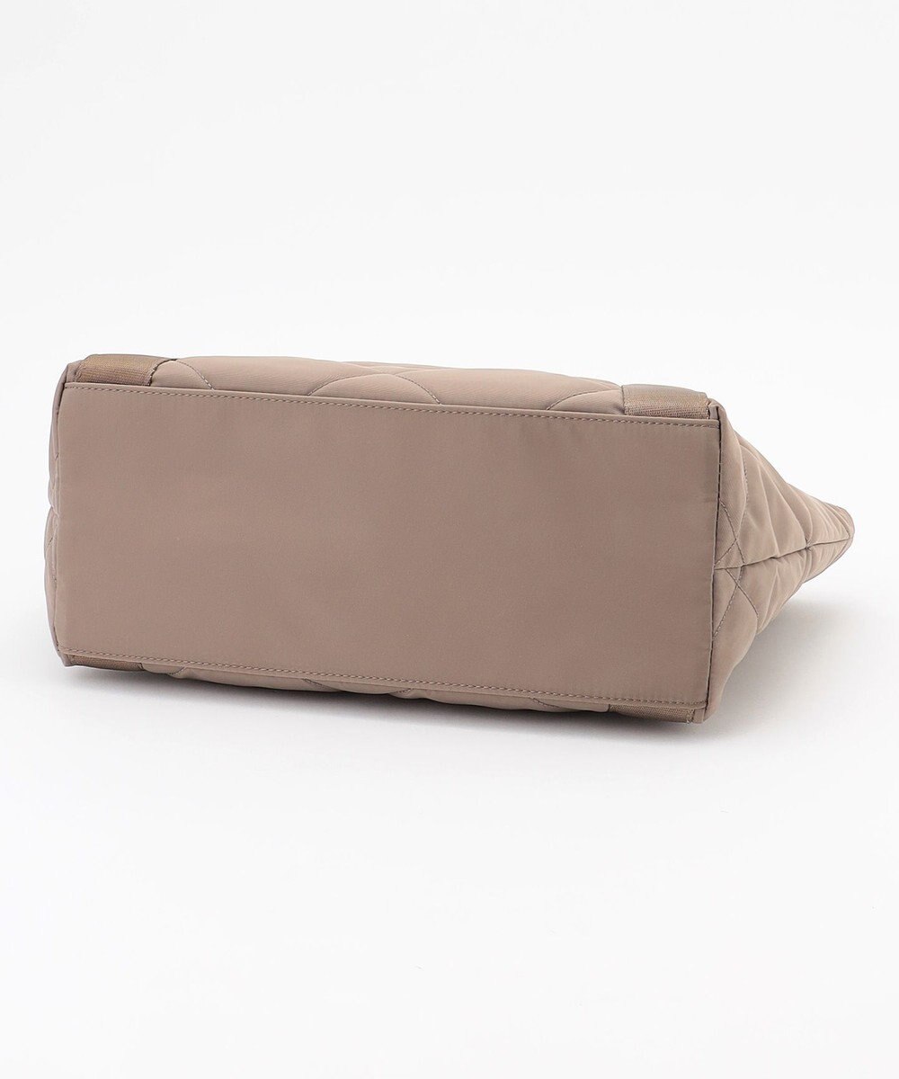 TOCCA 【撥水・A4サイズ対応】TRACE PAVE QUILT TOTE キルトバッグ 