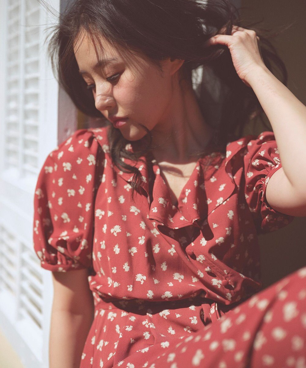 Feroux カシュクールデザイン 小花プリントワンピース 