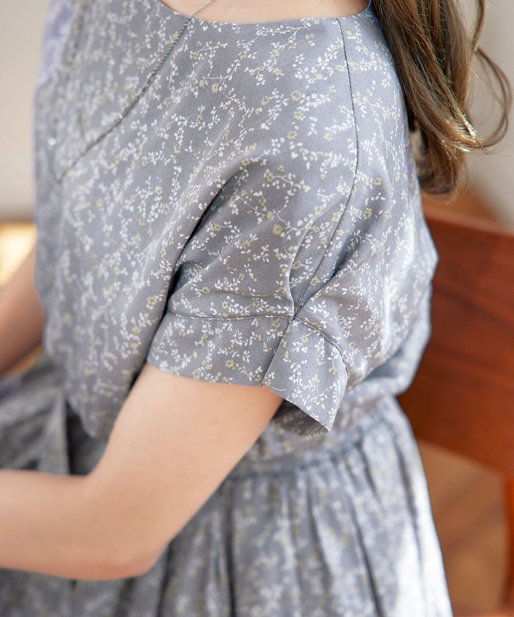 Tiaclasse 【洗える】花柄タックフレンチスリーブワンピース 