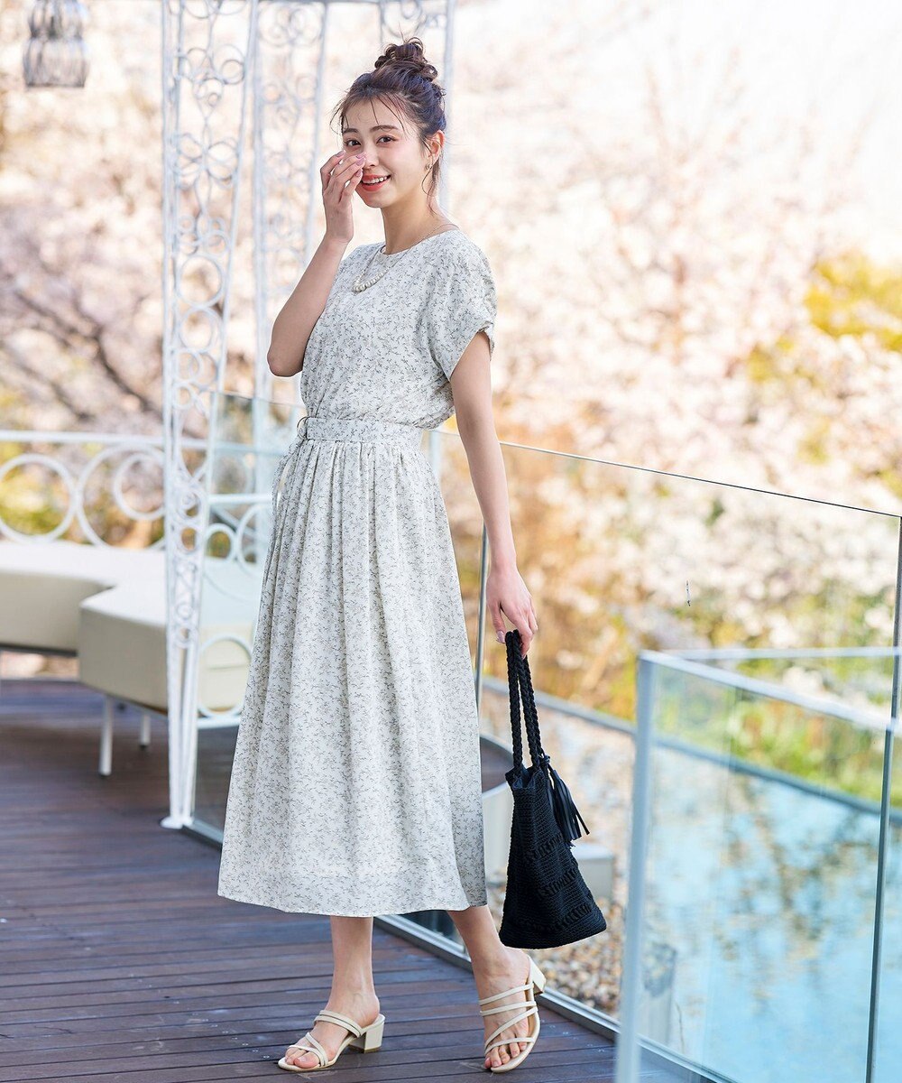 Tiaclasse 【洗える】花柄タックフレンチスリーブワンピース 