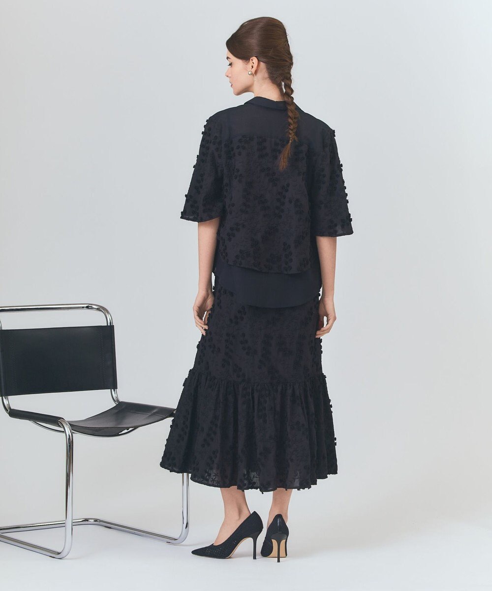 GRACE CONTINENTAL フラワーembケープブラウス 