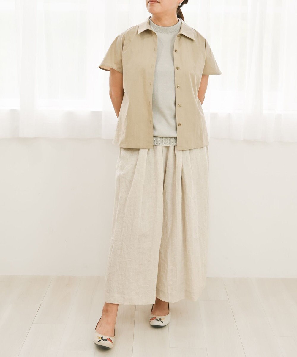 muuc 〈ドライタッチな上質コットン100%〉〈タイプライター生地〉後ろギャザー入り フレンチスリーブのブラウス 