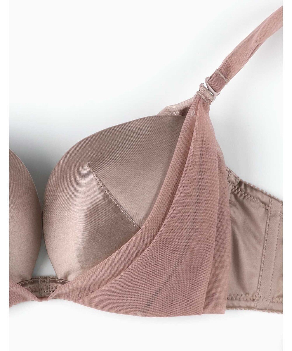 AMPHI ブラジャー 【NAILS INCコラボ】谷間をつくる 脇スッキリ 軽いつけごこち Gカップまで対応 大きいサイズ ブラ BLH303 アンフィ／ワコール 