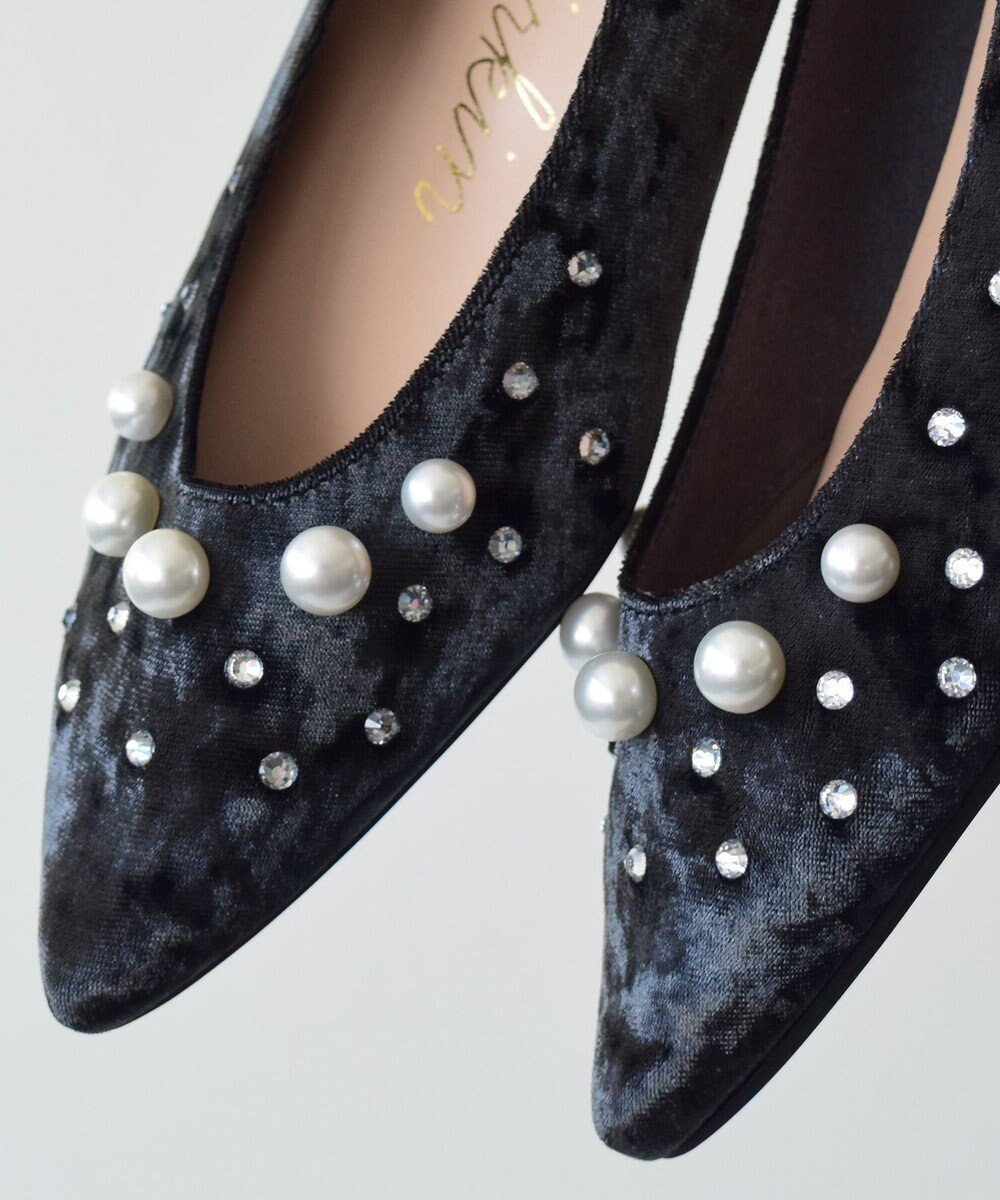 Bridget Birkin 【Bridget Birkin】パールストーンベロアパンプス 