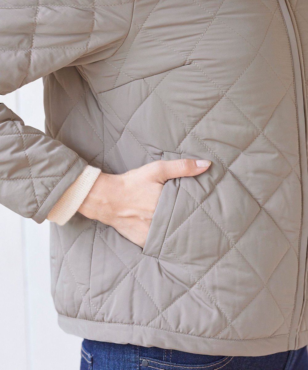 Tiaclasse L コンパクトなシルエットのキルティングショートコート 