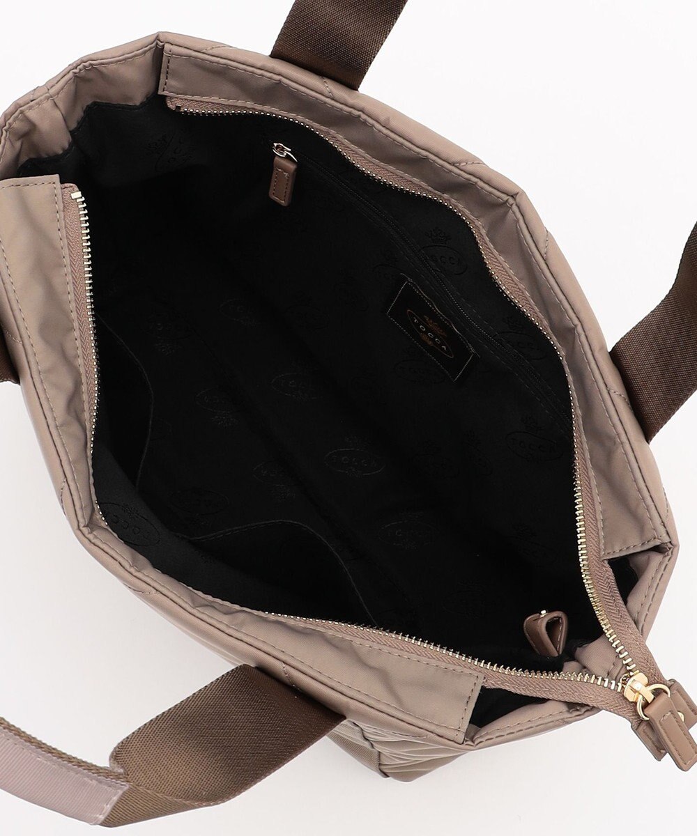 TOCCA 【撥水・A4サイズ対応】TRACE PAVE QUILT TOTE キルトバッグ 