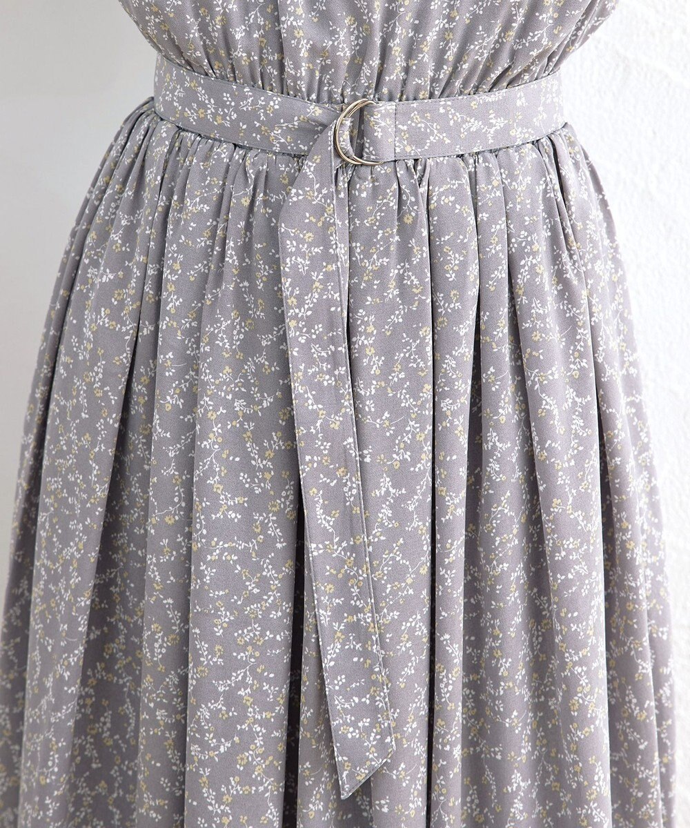 Tiaclasse 【洗える】花柄タックフレンチスリーブワンピース 