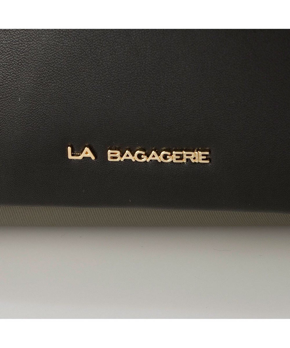 LA BAGAGERIE リサイクルレザー　フラップショルダー 