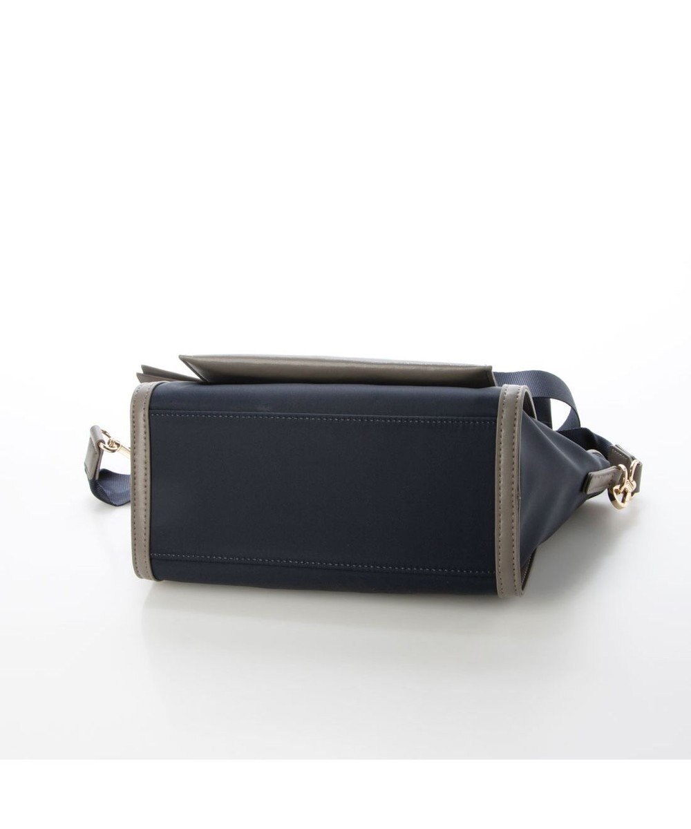 LA BAGAGERIE リサイクルレザー　フラップショルダー 