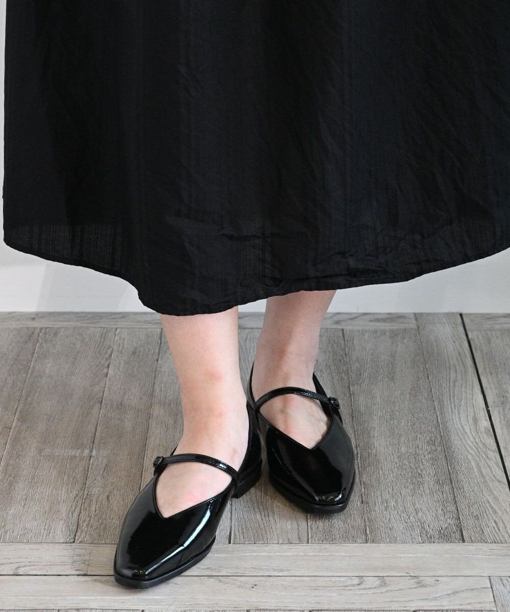 APOM 日本製 晴雨兼用スクエアトゥストラップシューズ15＜CRAHUG限定＞ 