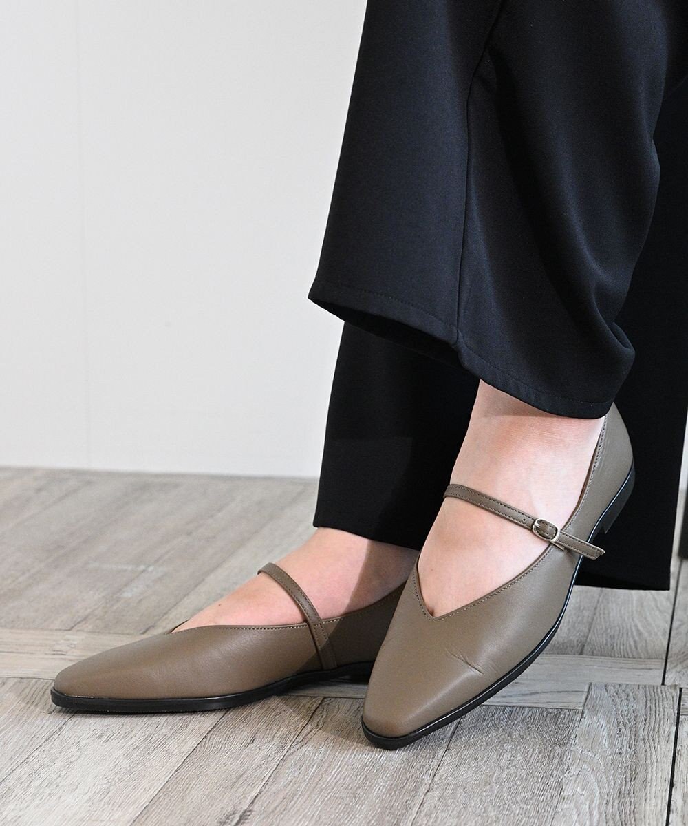 APOM 日本製 晴雨兼用スクエアトゥストラップシューズ15＜CRAHUG限定＞ 