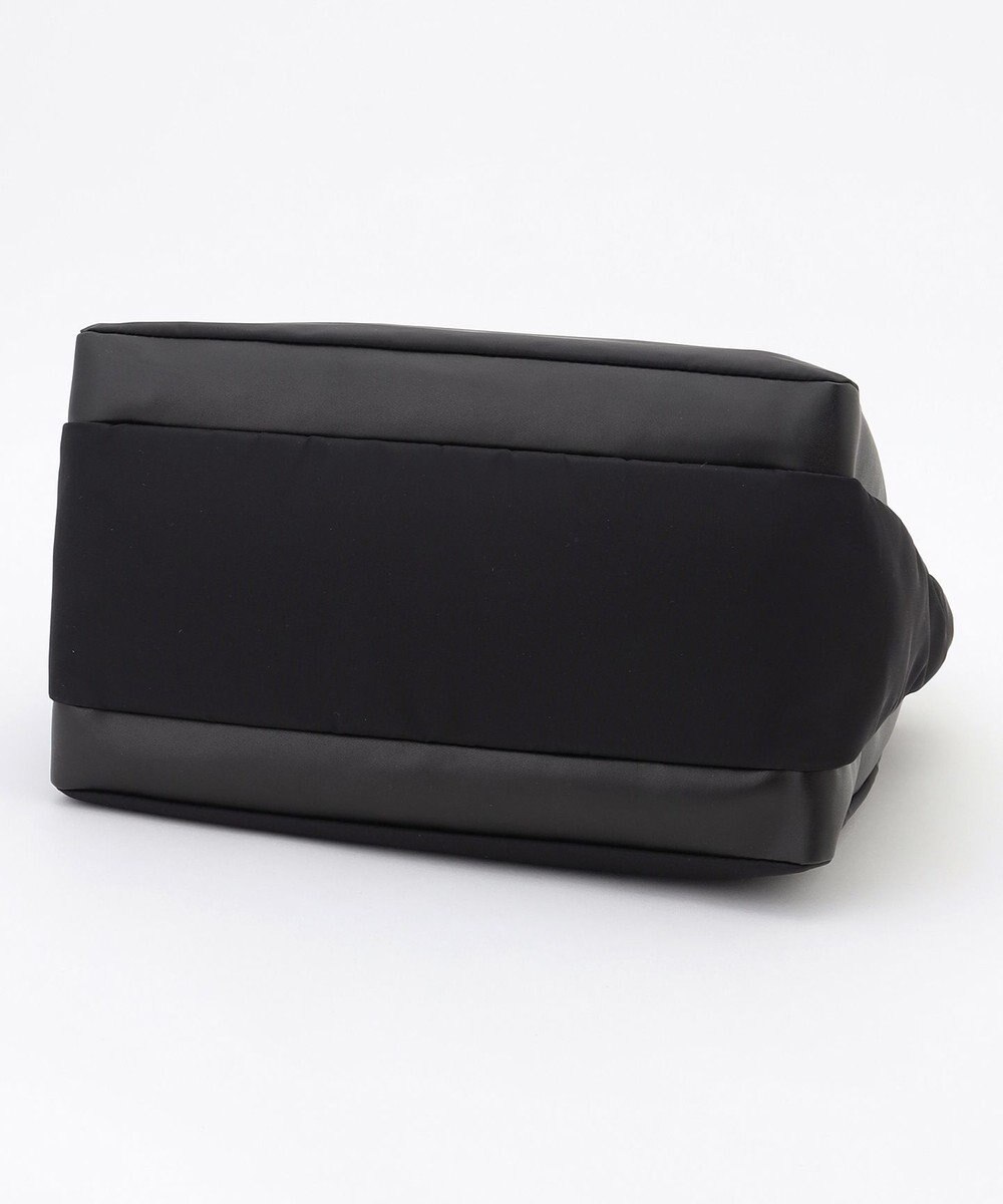 Y'SACCS 【大人のおしゃれ手帖10月号掲載】市川実和子×Y'SACCS　ナイロンすっきりトート 