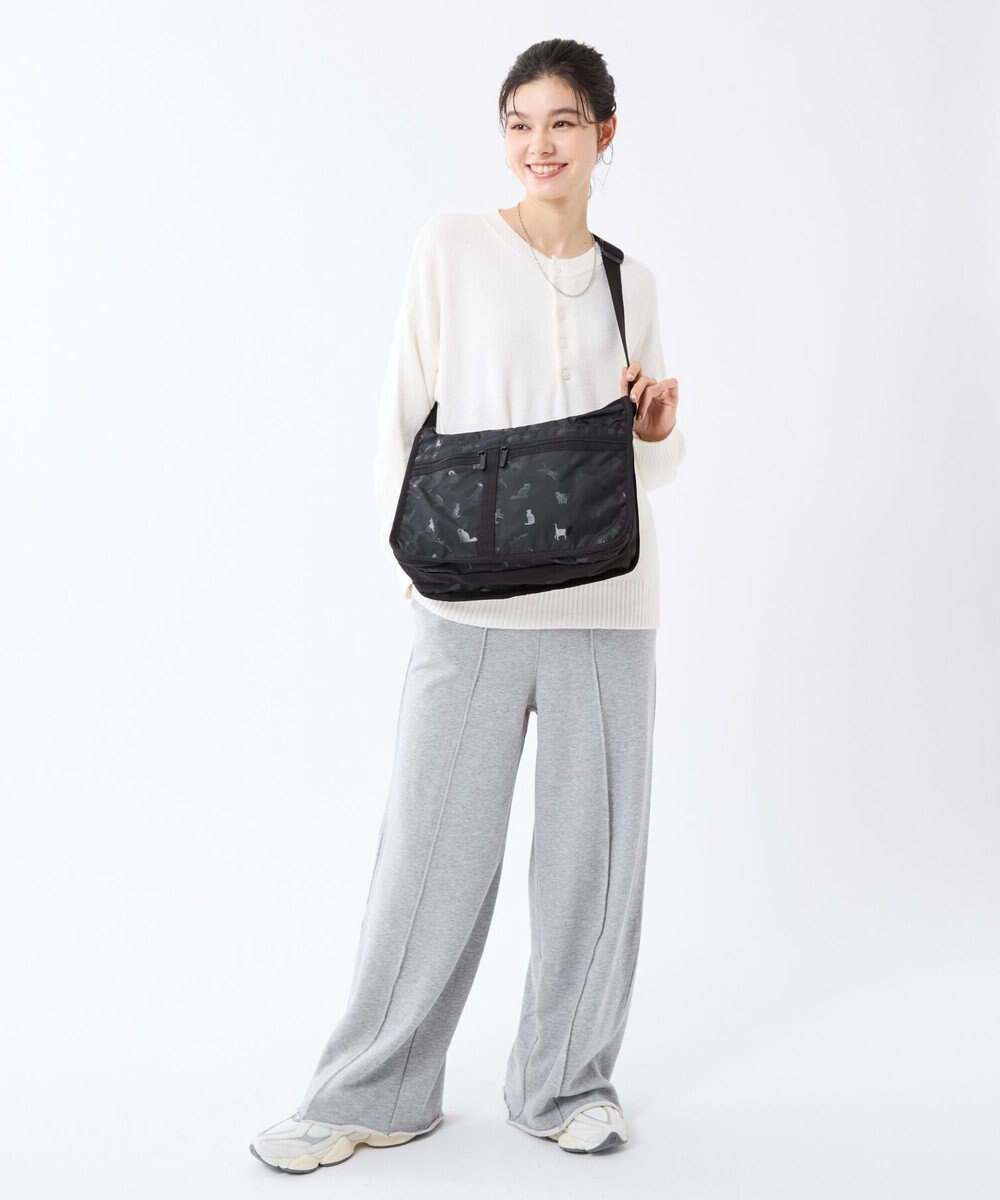 LeSportsac DELUXE EVERYDAY BAG/ブラックキャッツ 