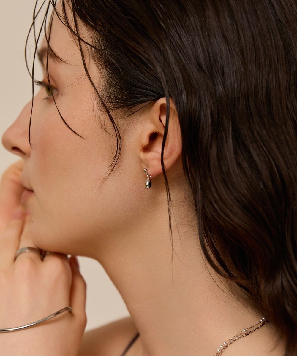 Phoebe 〈金属アレルギー対応〉スイングドロップピアス　シルバー/ニッケルフリー 