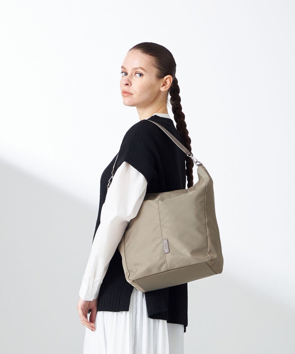 Y'SACCS ツイルナイロン　カーブショルダー　Mサイズ 