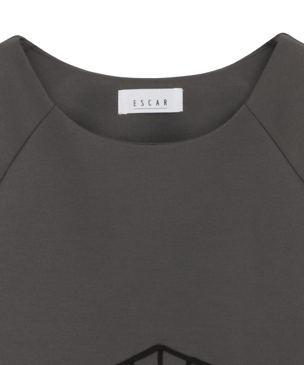 Green Parks ■ESCAR コルセットコード刺繍プルオーバー 