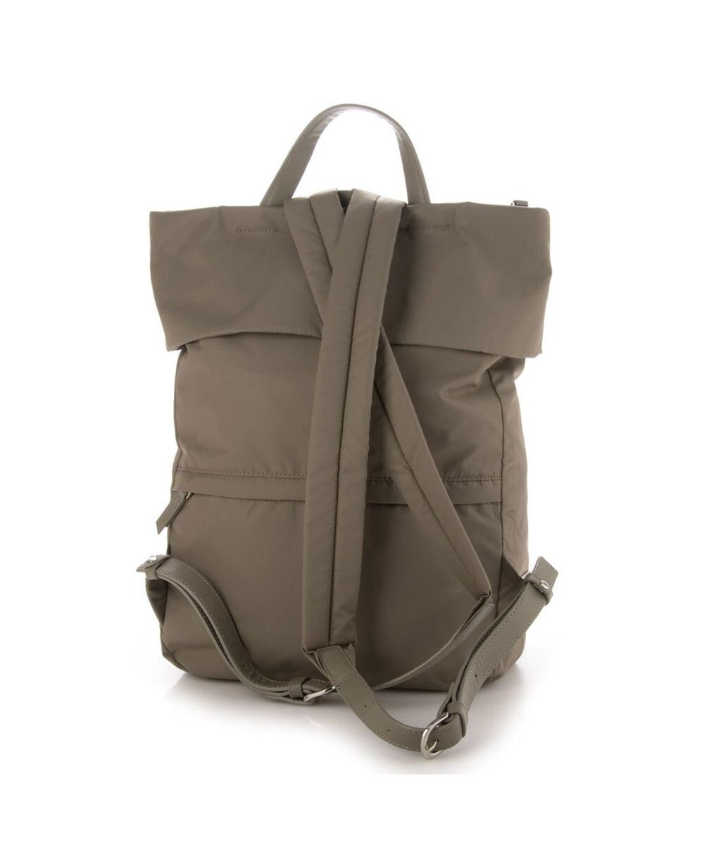 Y'SACCS リサイクルナイロン×カウレザー ラップリュック 