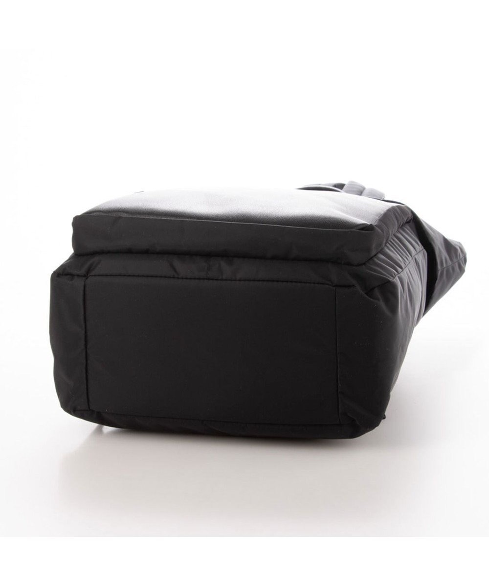 Y'SACCS リサイクルナイロン×カウレザー ラップリュック 