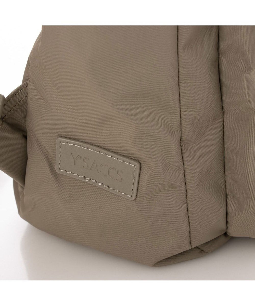 Y'SACCS リサイクルナイロン×カウレザー ラップリュック 