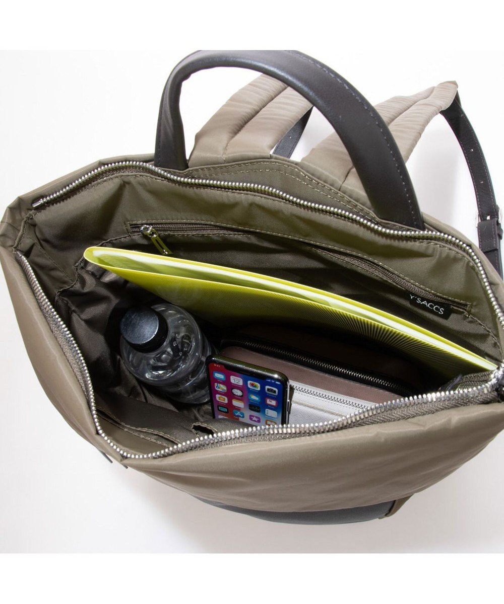 Y'SACCS リサイクルナイロン×カウレザー ラップリュック 
