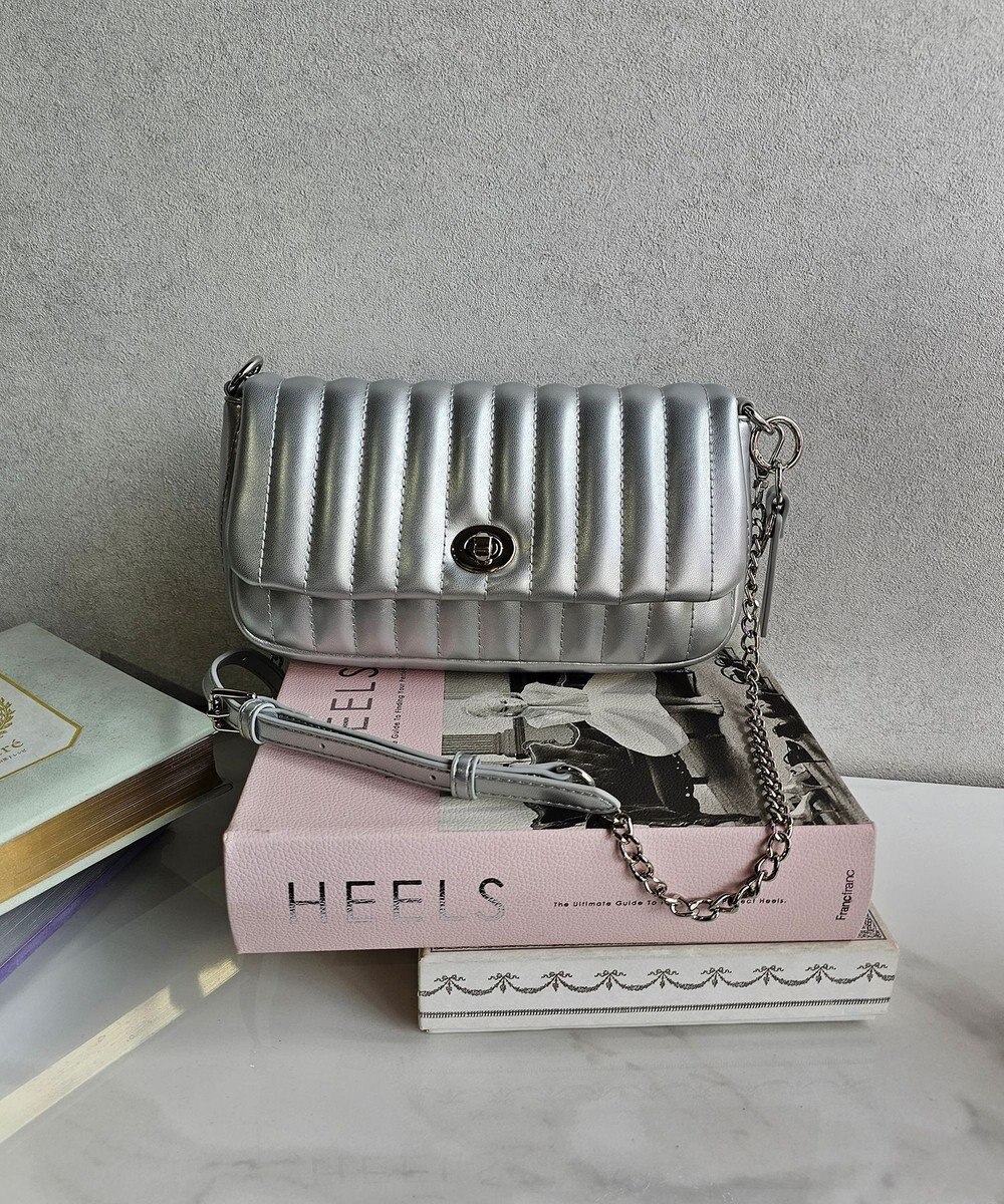 style code 【MERCURYDUO/マーキュリーデュオ】ストライプキルティング　フラップショルダーバッグ 