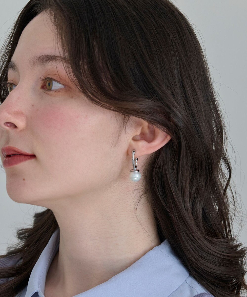 Phoebe ≪雑誌掲載≫〈金属アレルギー対応〉リップルパールフープピアス　シルバー/ステンレス/大ぶり/存在感◎/主役級 