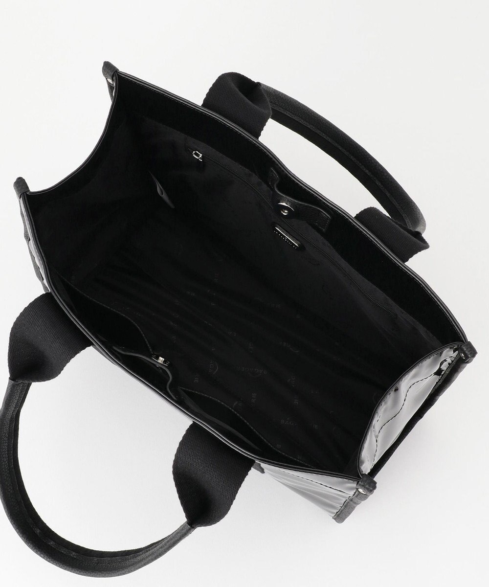 LA BAGAGERIE ソフトエナメル　ロゴテープトートバッグ　Lサイズ 