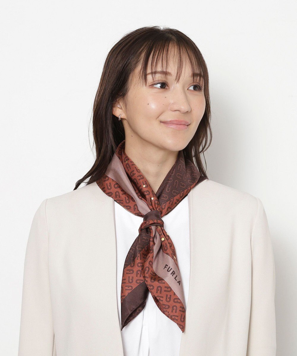 MOONBAT FURLA(フルラ)シルクツイル アーチロゴ スカーフ 65cm×65cm 