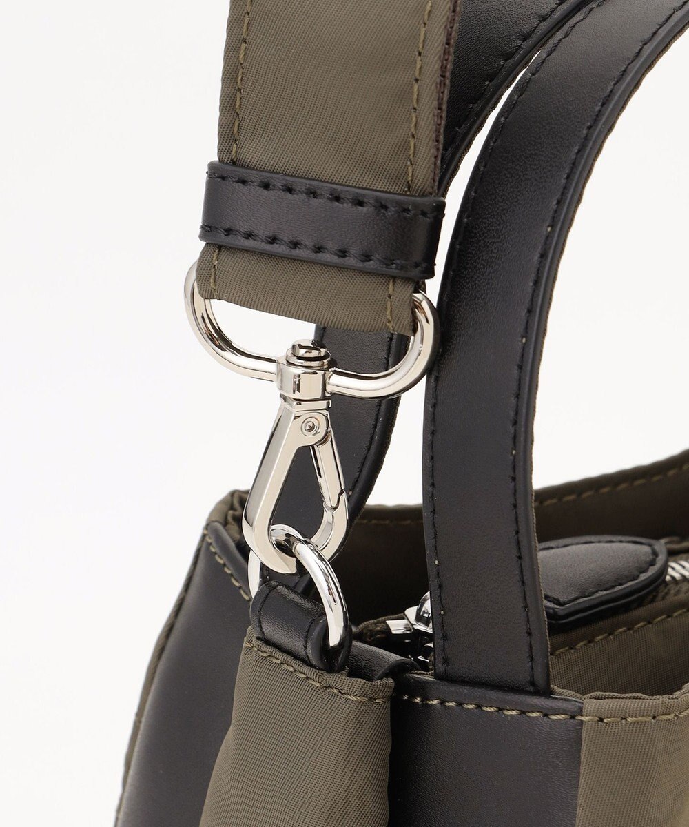 Y'SACCS スクエアすっきりトート SSサイズ 