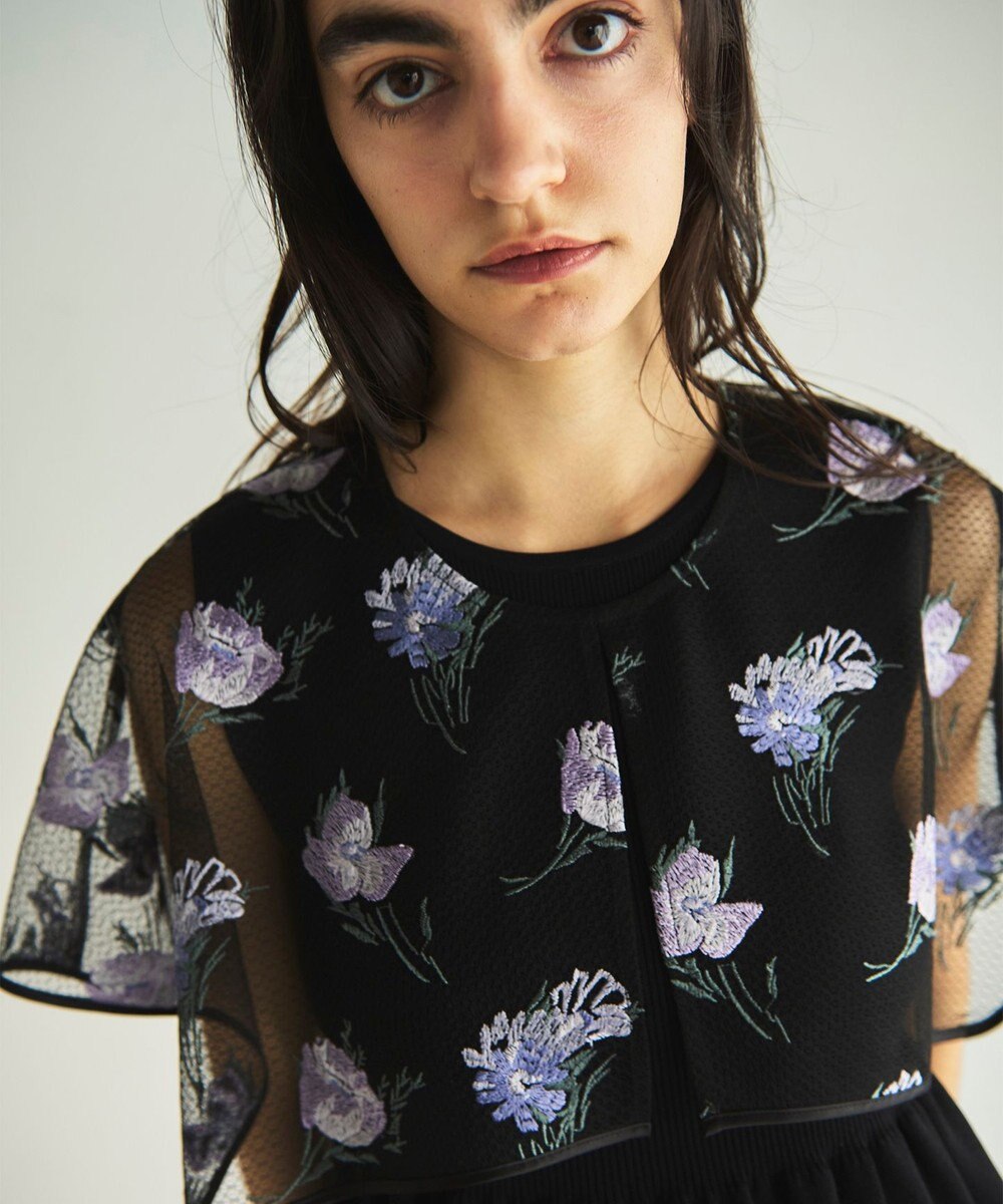 GRACE CONTINENTAL 刺繍ケープニットトップ 