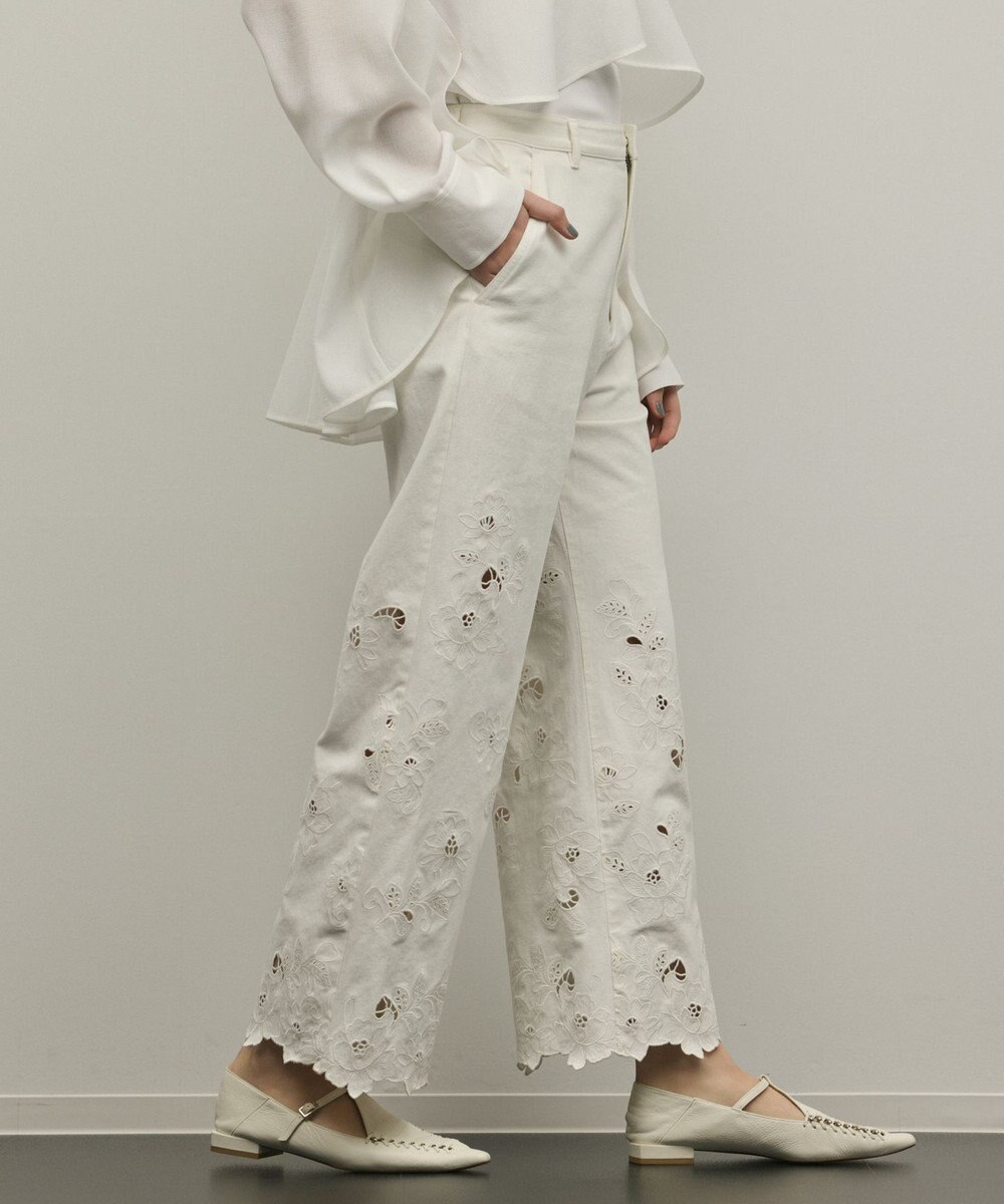 GRACE CONTINENTAL カットワークフレアパンツ 