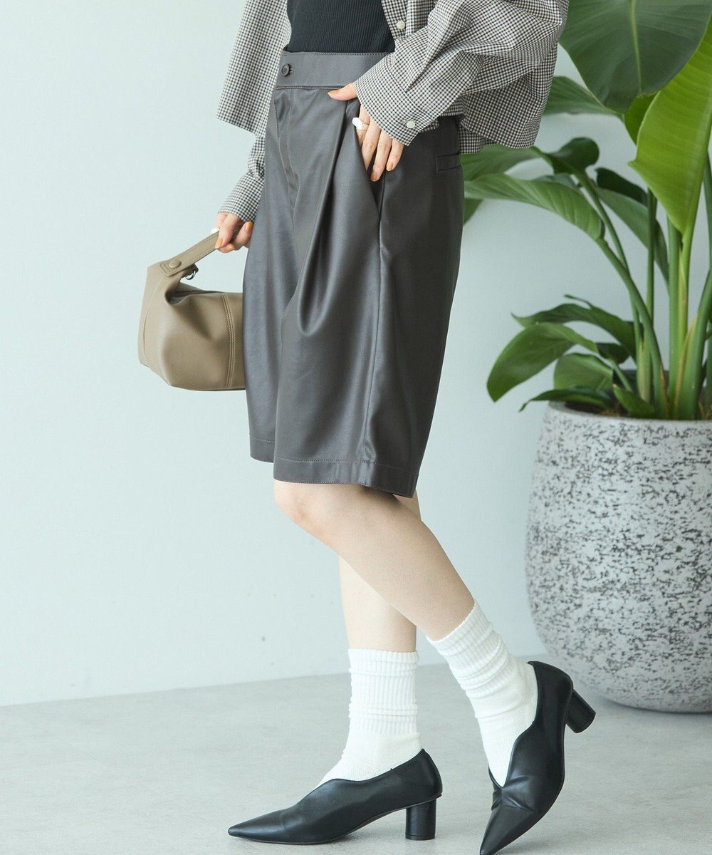 AMERICAN HOLIC フェイクレザーハーフパンツ 