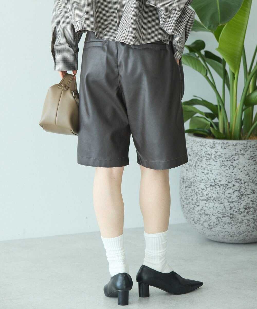 AMERICAN HOLIC フェイクレザーハーフパンツ 