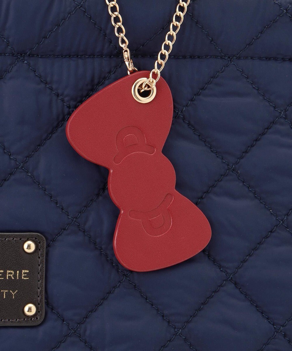 LA BAGAGERIE 【LA BAGAGERIE×HELLO KITTY】リボンチャーム付き　キルティングトート 