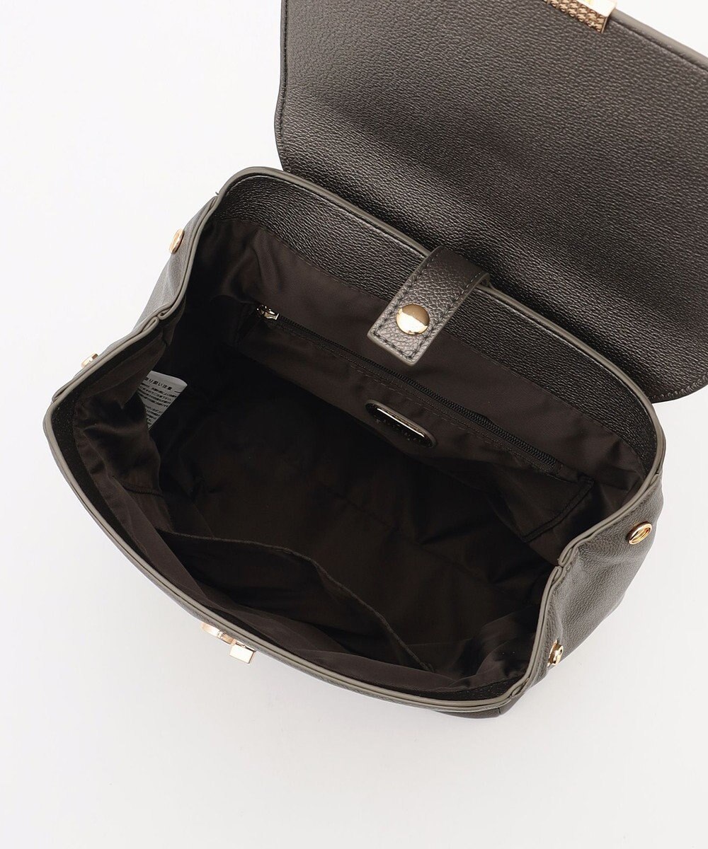 LA BAGAGERIE フロント金具デイリーリュック 