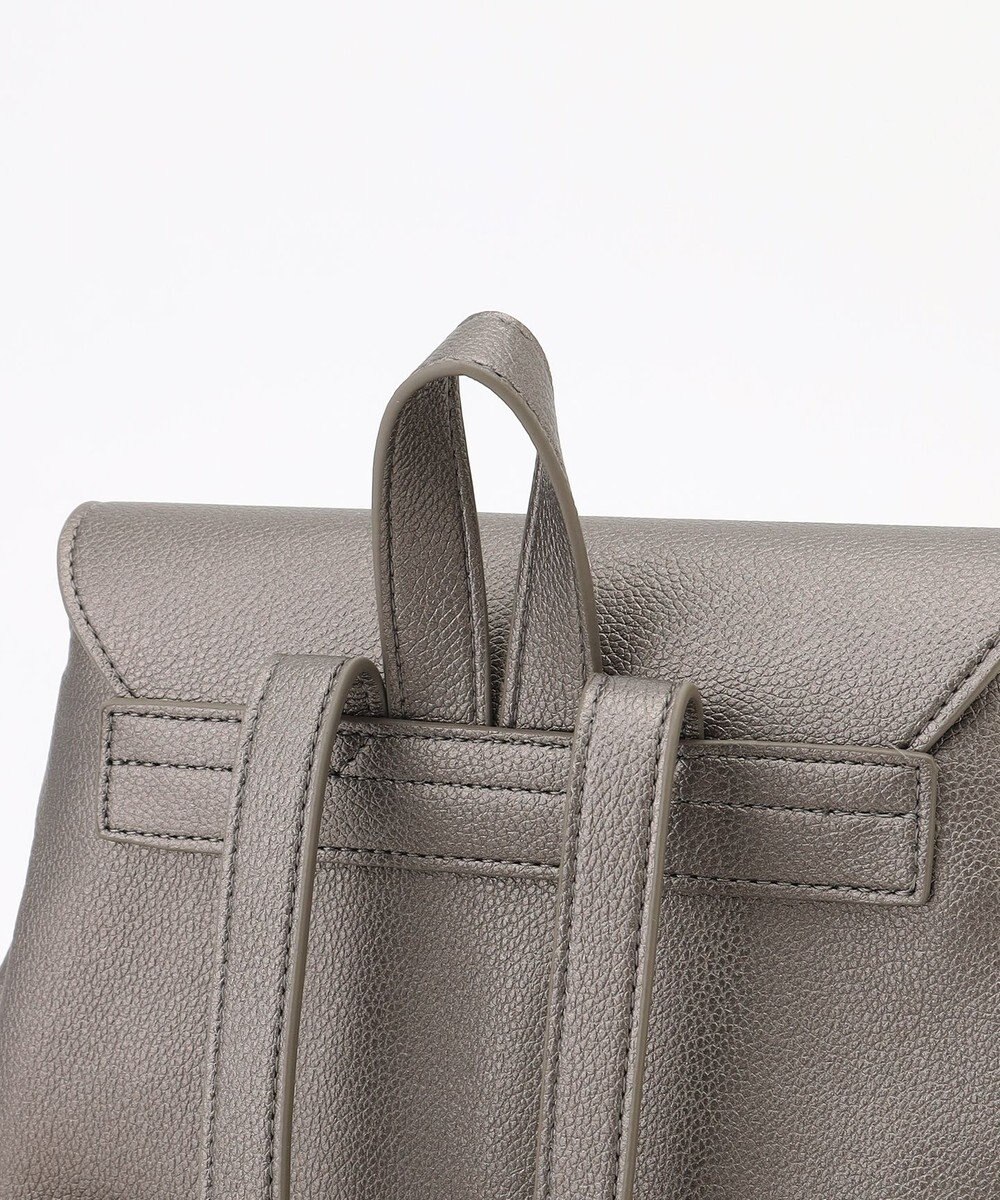 LA BAGAGERIE フロント金具デイリーリュック 