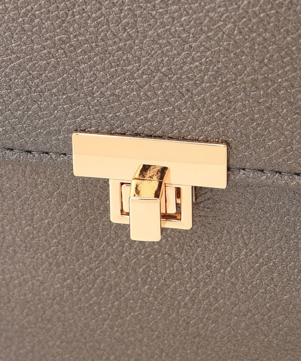 LA BAGAGERIE フロント金具デイリーリュック 