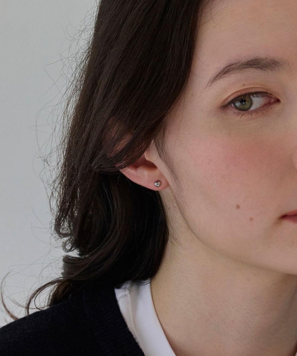 Phoebe 【金属アレルギー対応】パフィーハートピアス　シルバー/サージカルステンレス 