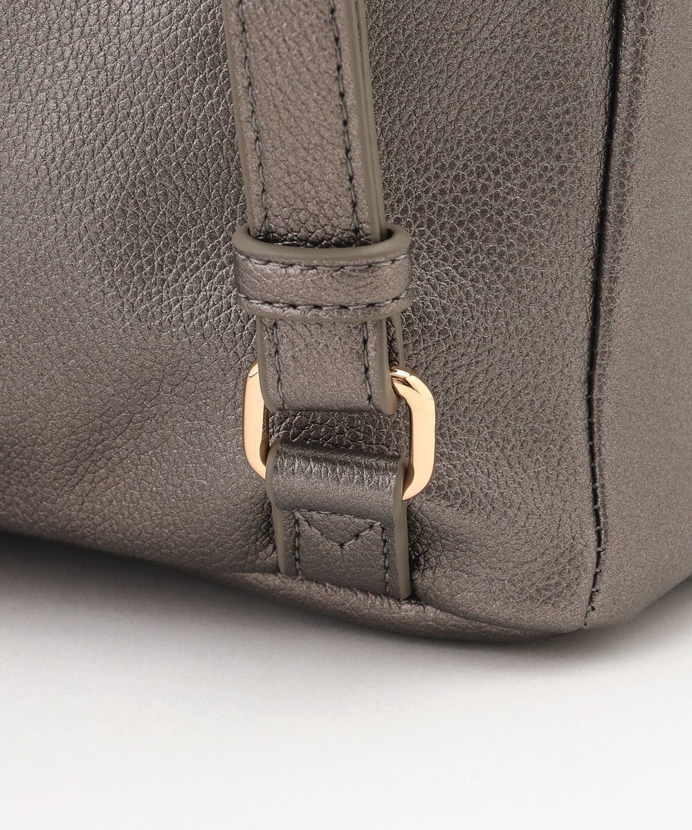 LA BAGAGERIE フロント金具デイリーリュック 