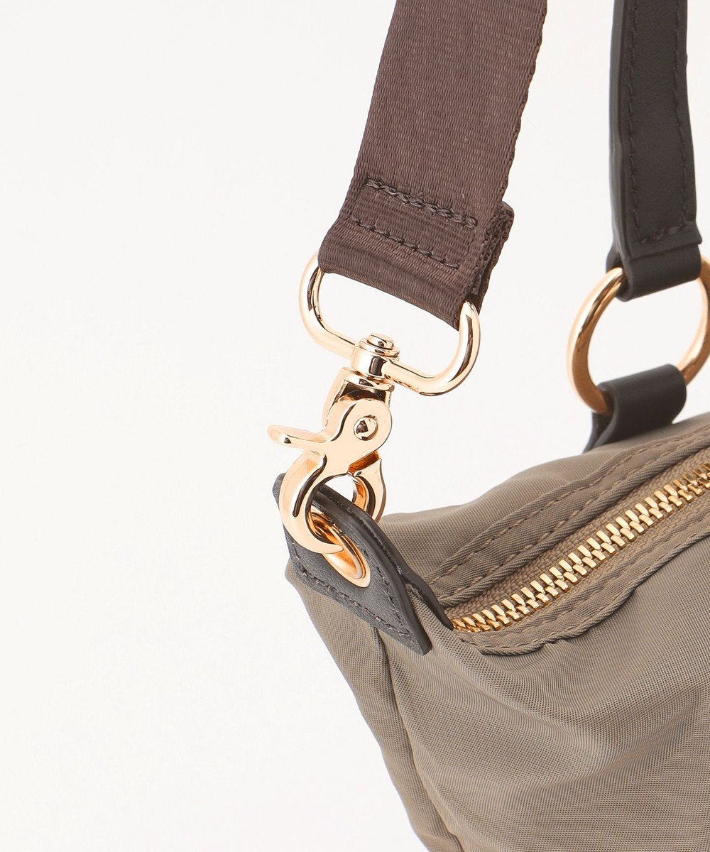 LA BAGAGERIE ウォータープルーフナイロン　2WAYハンドバッグ 