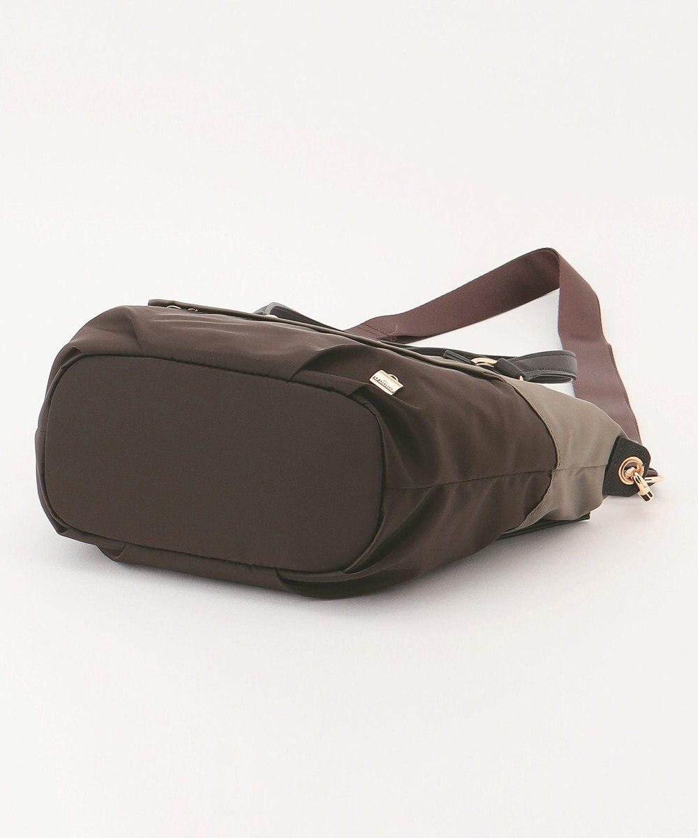 LA BAGAGERIE ウォータープルーフナイロン　2WAYハンドバッグ 