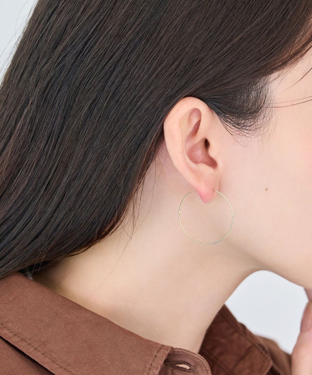 Phoebe 〈痛くないシリーズ〉ファセットスリムフープライトフィットイヤリング　ゴールド 