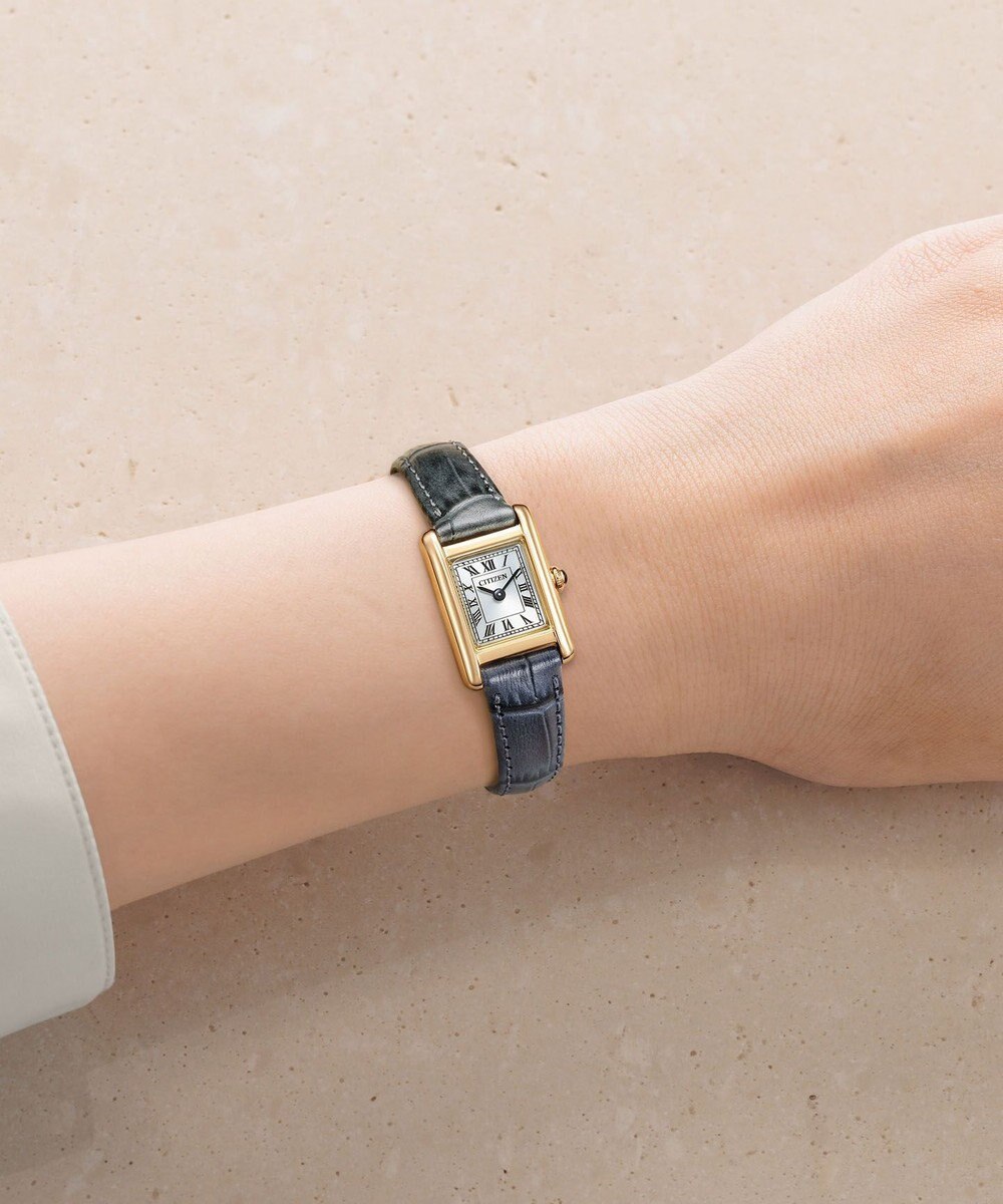 CITIZEN 【大人っぽいスクエアウオッチ】電池交換不要 Classic Square model EG2799-18W 