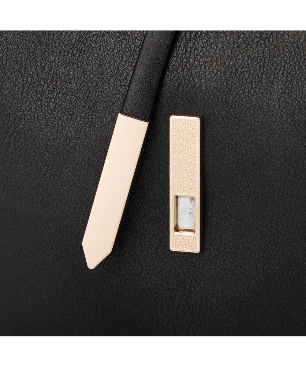 UNBILLION カシュカシュ cachecache / メタルフラップ3つ口ミニショルダー 