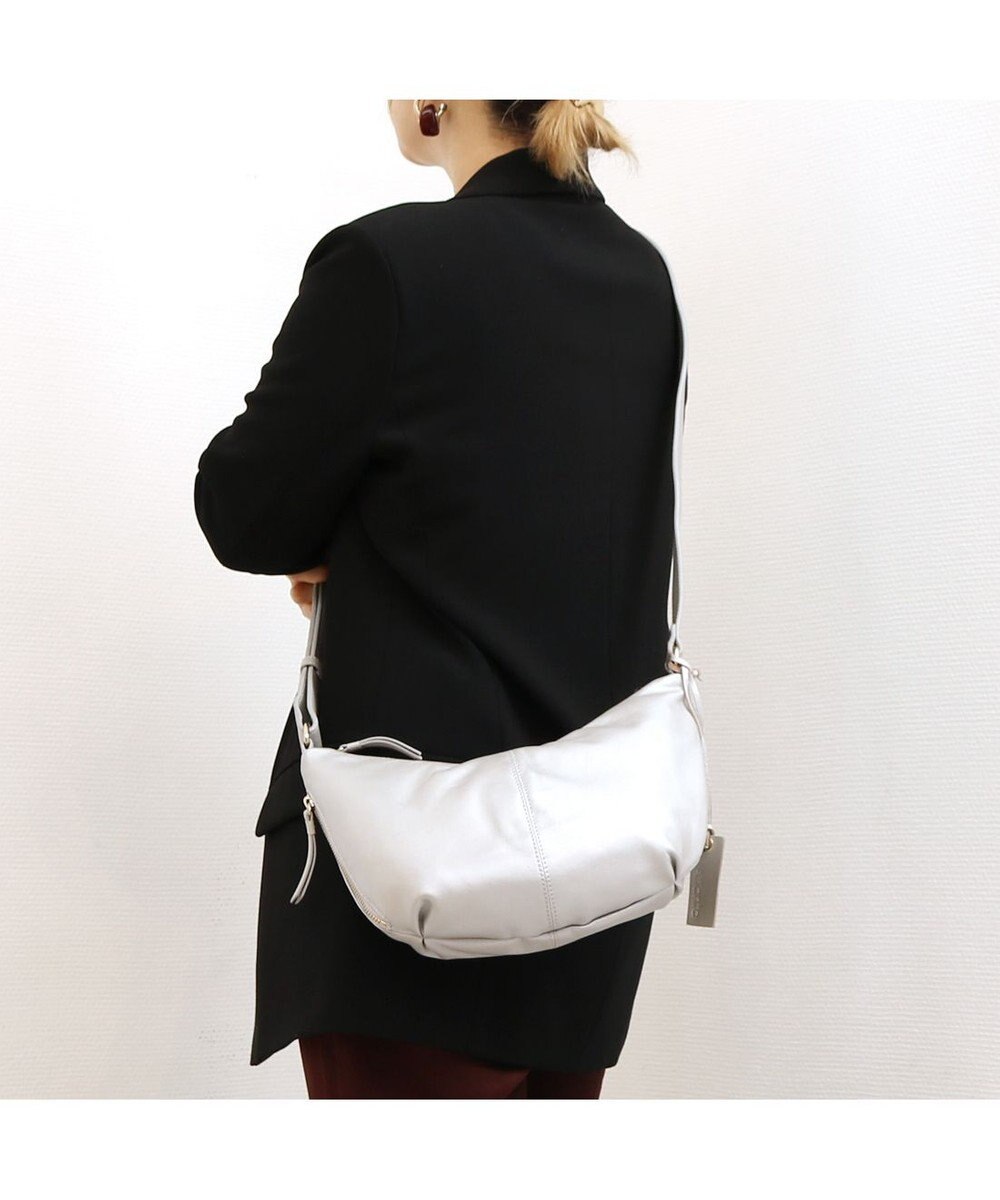 UNBILLION アトランタ ATLANTA / やぎ革軽量ハーフムーンショルダー 