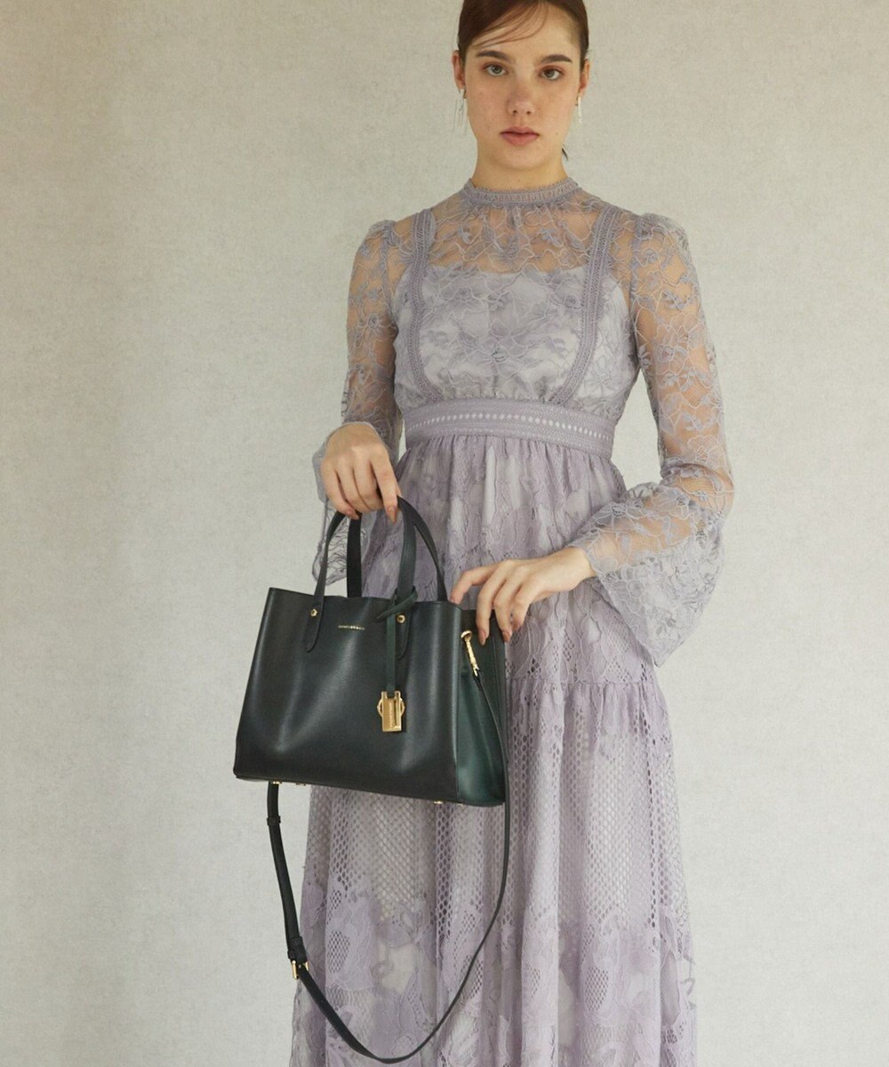 style code 【MERCURYDUO/マーキュリーデュオ】両アオリポケットサイド配色大開き開口 超軽量ハンドバッグ キーチャーム付 